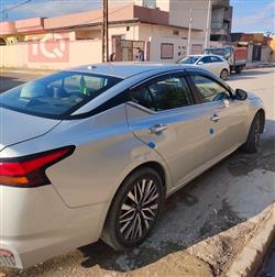 نیسان ئەلتیما